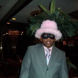 Meet your Posher, Russell